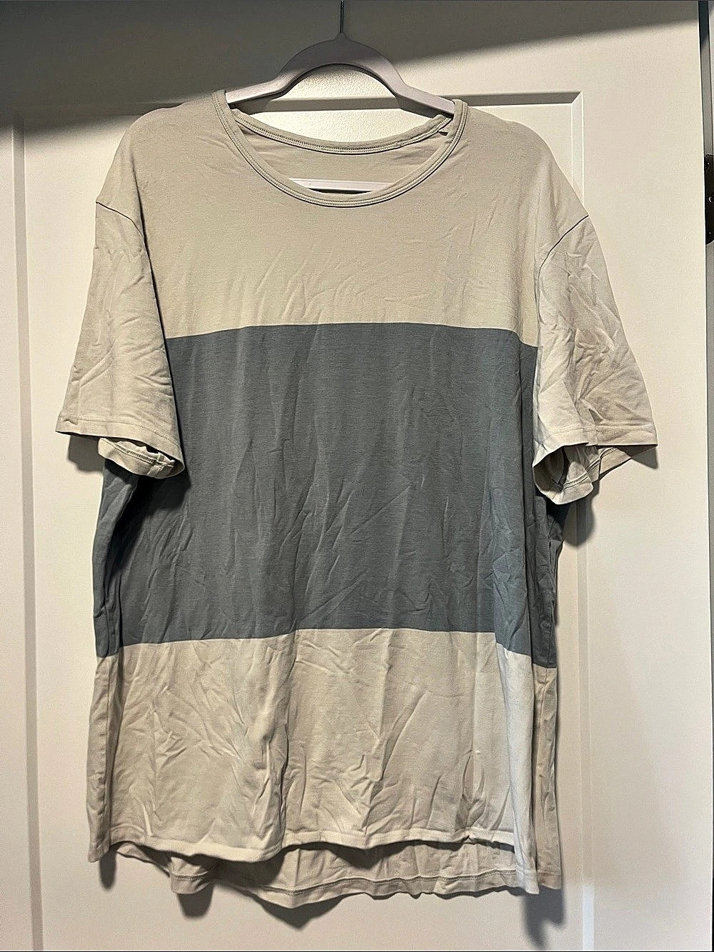 Lululemon Color Block Short Sleeve Tee in Gray & Beige